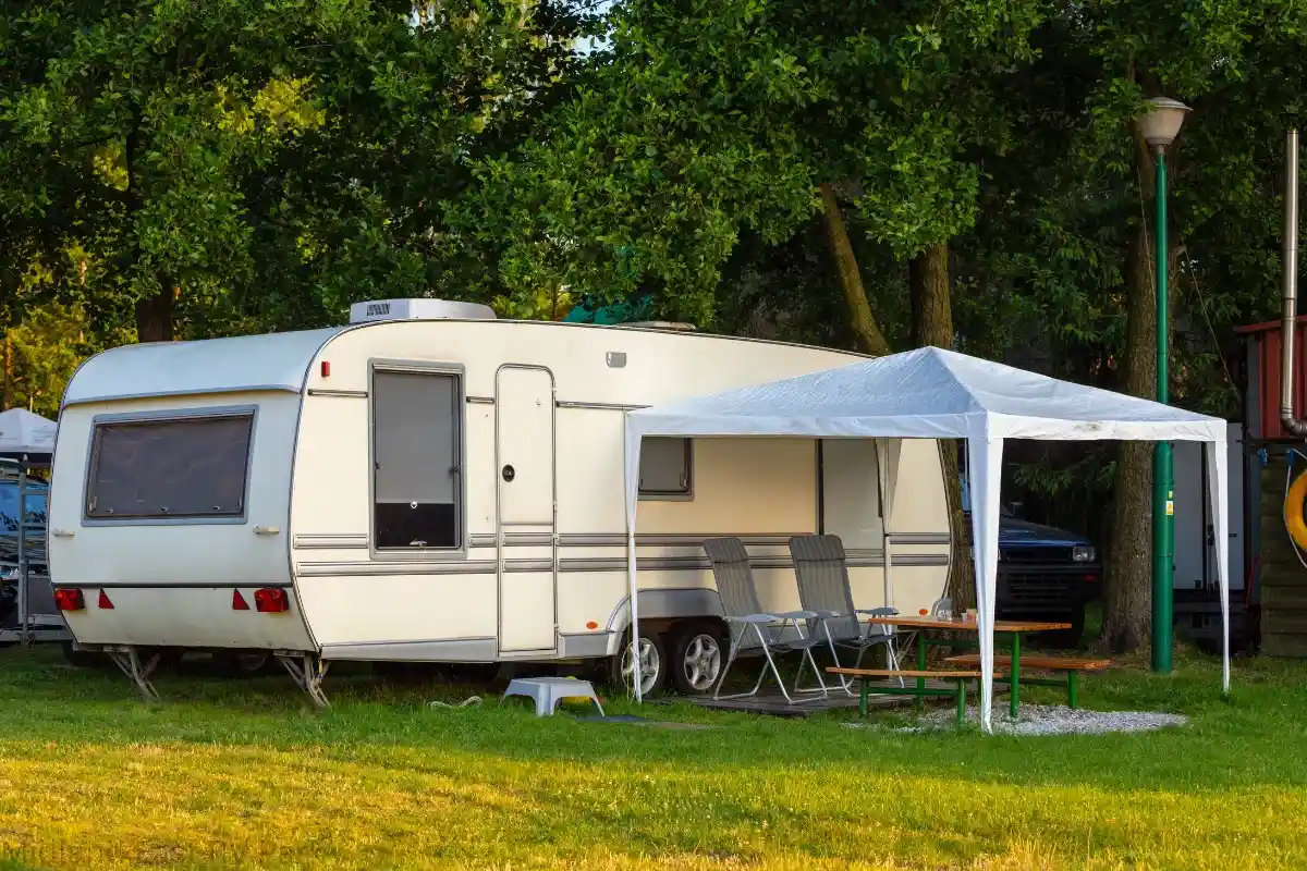 repair rv skirting