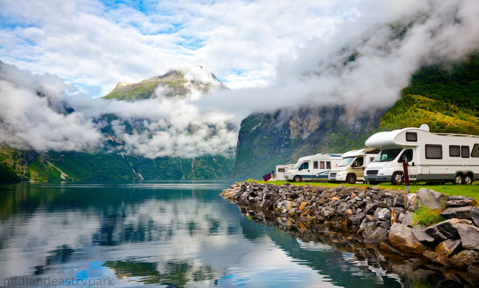 best cold weather rv