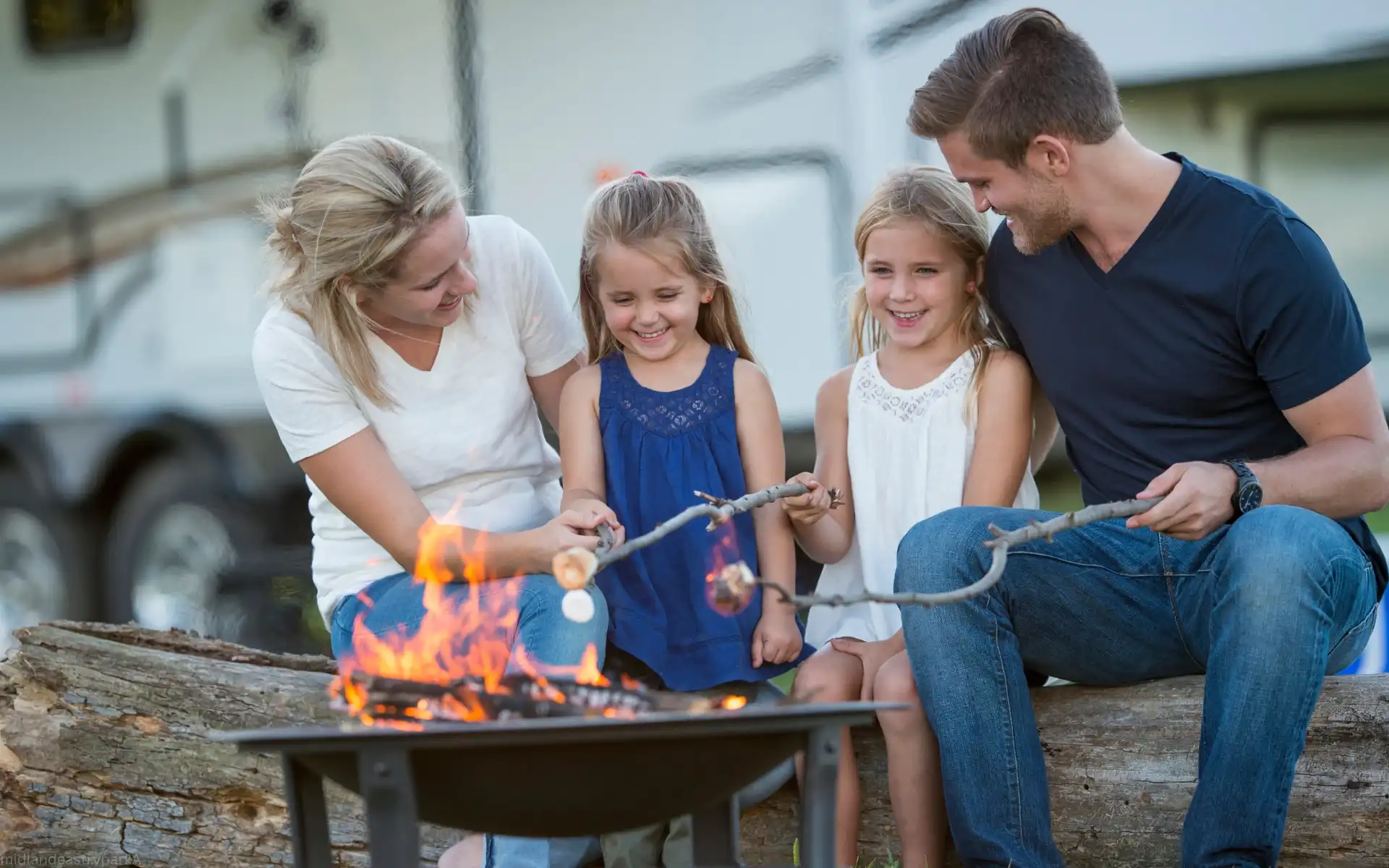 rv living with kids